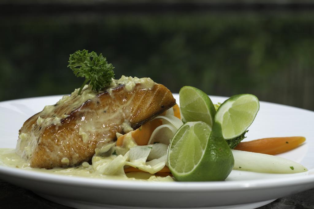 Double Leaf Boutique Hotel Phnom Penh Bagian luar foto