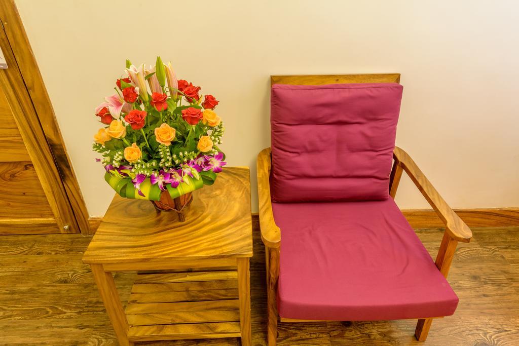 Double Leaf Boutique Hotel Phnom Penh Bagian luar foto