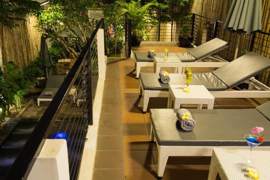 Double Leaf Boutique Hotel Phnom Penh Bagian luar foto