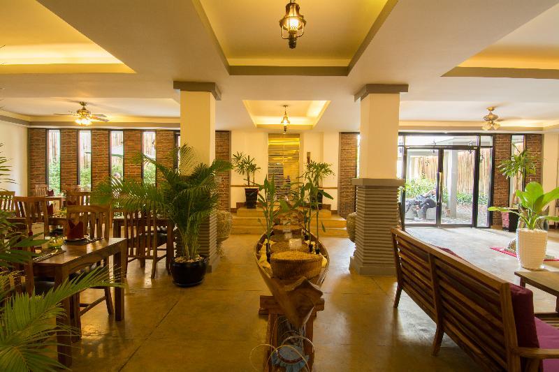 Double Leaf Boutique Hotel Phnom Penh Bagian luar foto