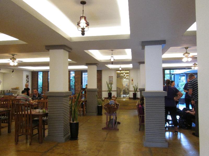 Double Leaf Boutique Hotel Phnom Penh Bagian luar foto