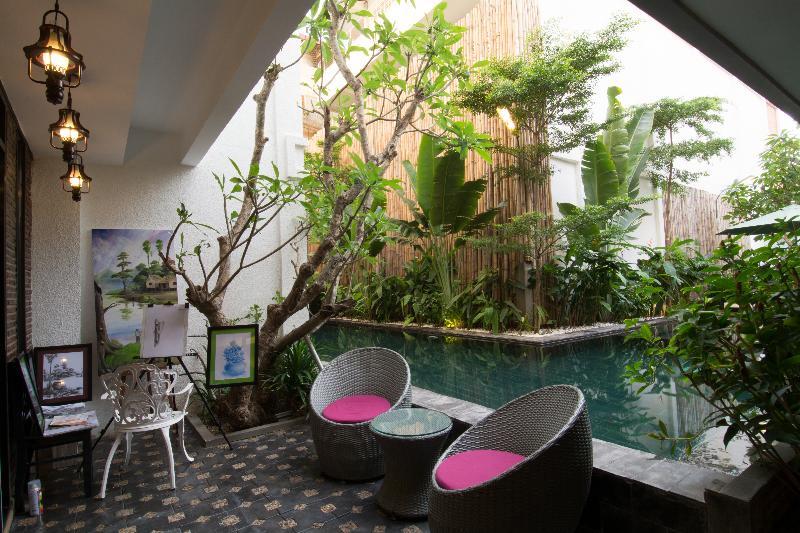Double Leaf Boutique Hotel Phnom Penh Bagian luar foto